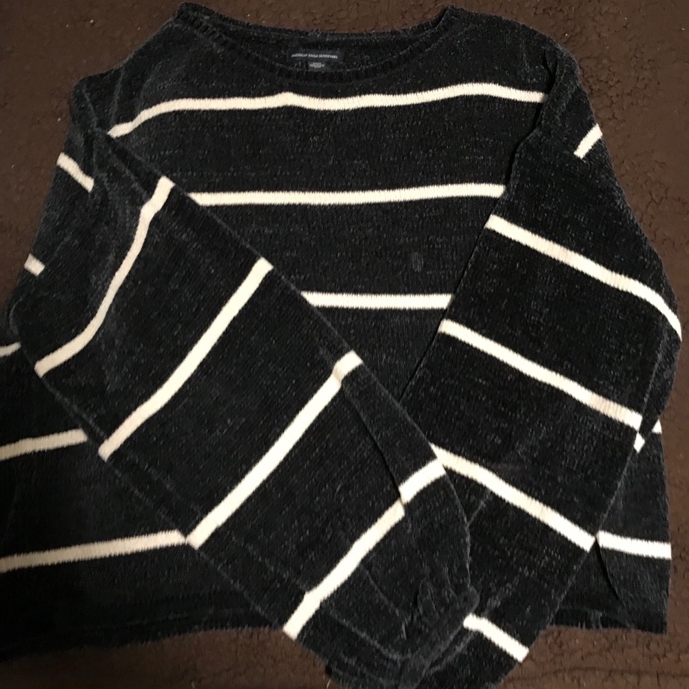 Navy American eagle sweater!
